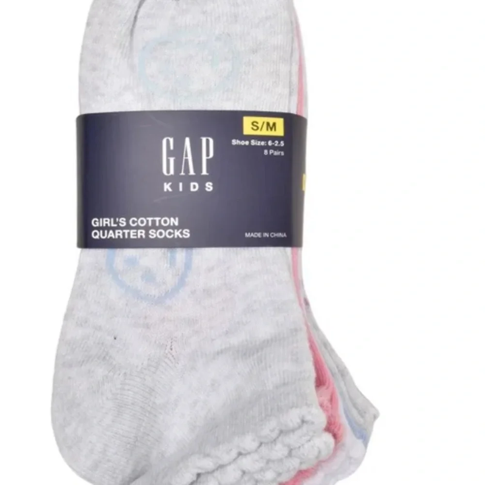 GAP Kids Gray and Pink Quarter Socks Set